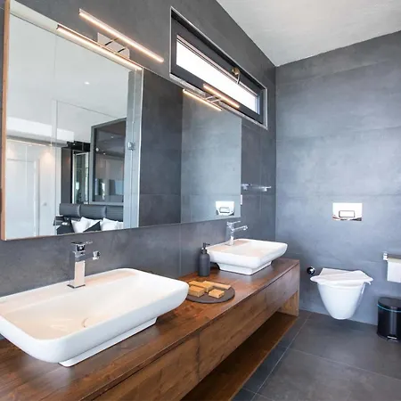 Luxury For 8 With 20m Large Infinity Pool In Kalkan 빌라 카스